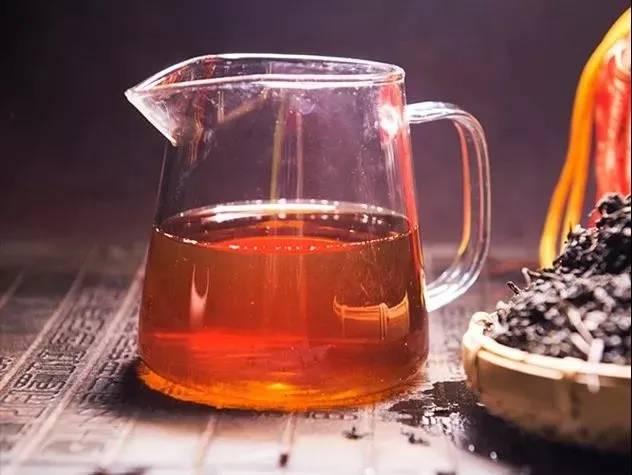黑茶是一种自然天成的饮品