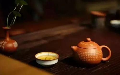 六大茶系中黑茶是什么？一分钟认识黑茶，让你成为品茶达人