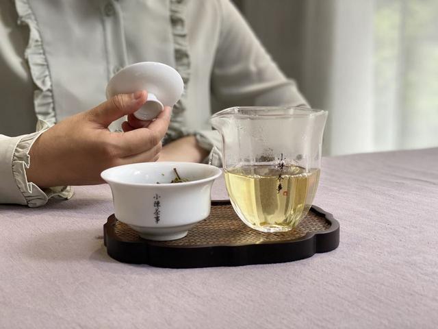 冲泡绿茶、白茶、红茶、黑茶，都要醒茶吗？醒茶和洗茶是一样吗？