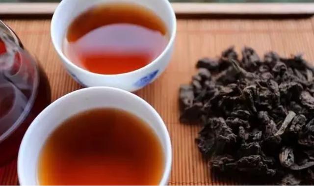喝过绿茶、红茶，该喝点黑茶了，黑色很健康